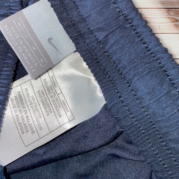 Nike Capri spring /summer pants - Picture 3 of 4